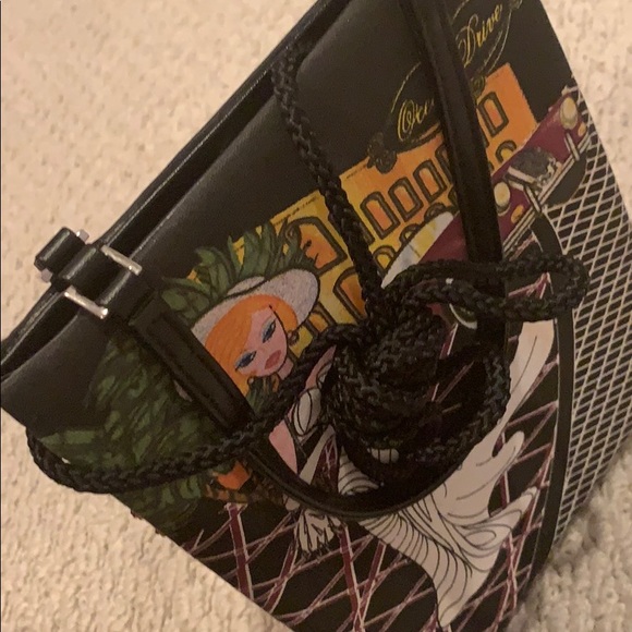 Black purse with beaded Ocean Drive scene - Picture 7 of 7